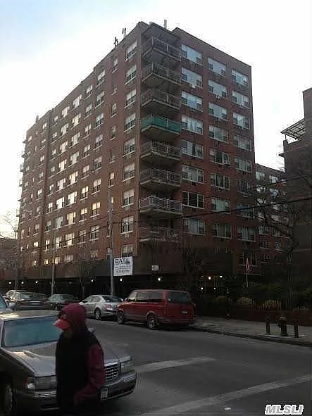 8111 45th Ave APT 4S photo 1