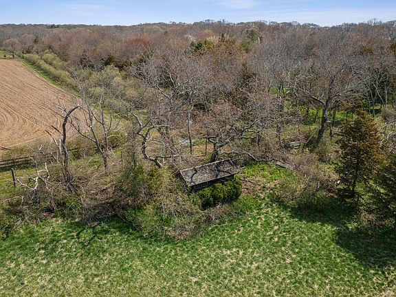 4th image of 3972 Skunk Ln