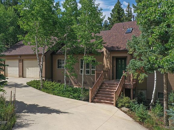 2nd image of 2760 Sunnywood Avenue