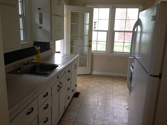4th image of 7915 E Liberty Ave
