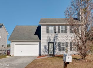 33 Jasmine Ln, Jacksonville, NC 28546