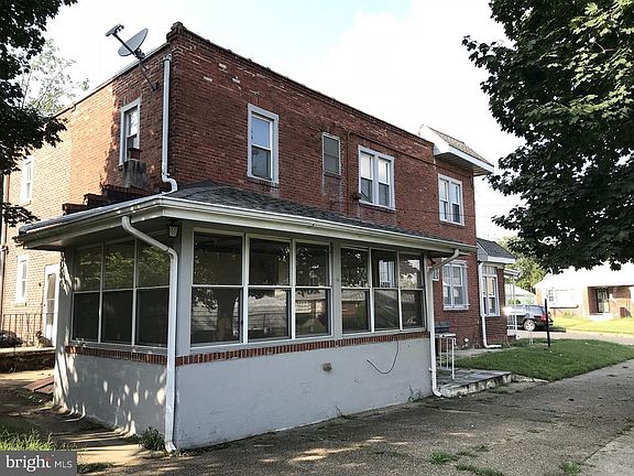 3rd image of 3732 Garden Ave