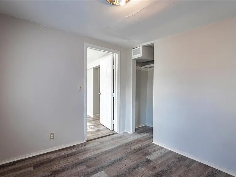 531 New Berlin Rd — Photo 11
