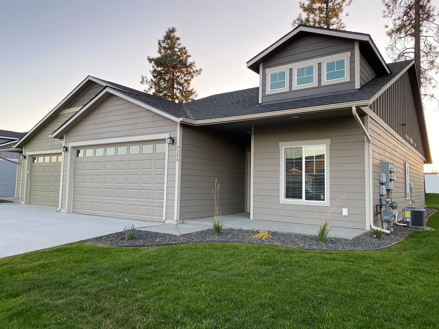 West Meadows Villas — Photo 4