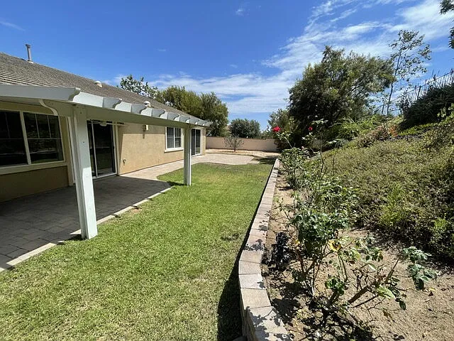 1247 Bellingham Dr — Photo 9