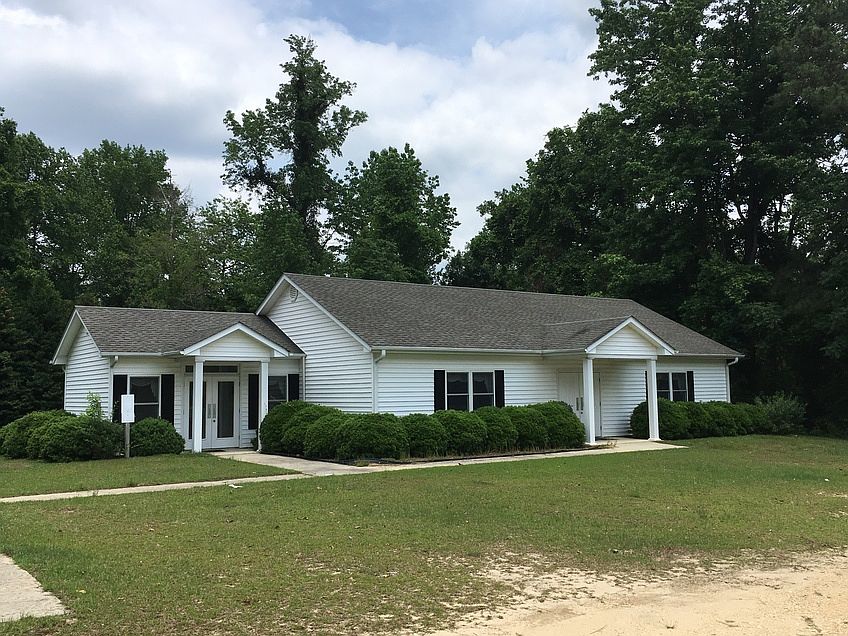2nd image of 4487 Linden Rd
