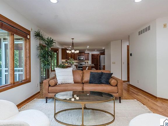 5th image of 2295 Northridge Dr