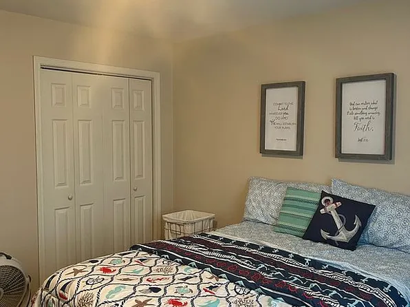 555 Cedar Ridge St, Shallotte, NC 28470