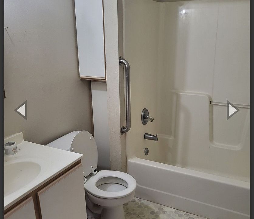 2nd image of 519 N 3rd St APT 5