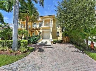 592 Fernwood Rd #B, Key Biscayne, FL 33149