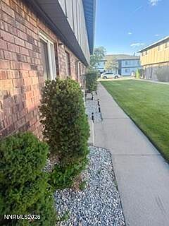 3rd image of 1325 N Lompa Ln