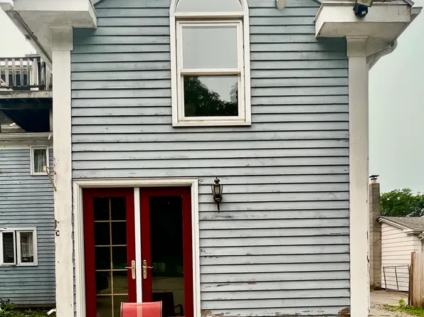 66 Main St APT C, Blackstone, MA 01504