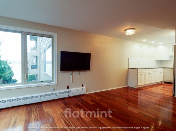 1600 43rd Ave E #2001