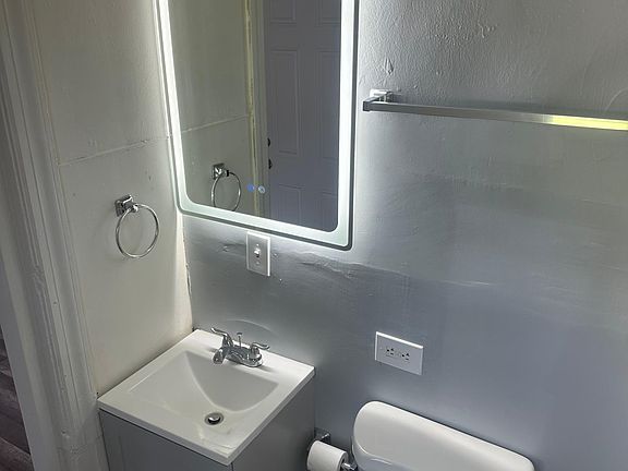 2nd image of 4259 Vine St #1