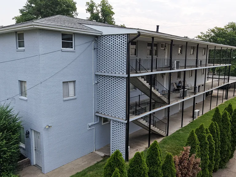 234 N Lorimier St #5 — Photo 3