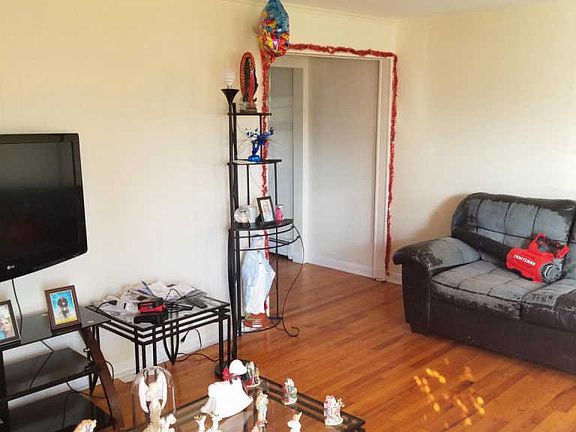 5th image of 527 W 3rd Ave