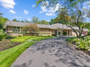 49 Estate Dr, Glencoe, IL 60022