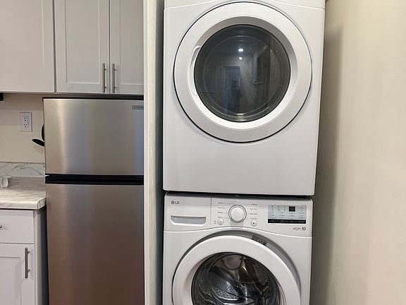 Washer/Dryer
Stand alone alarm system