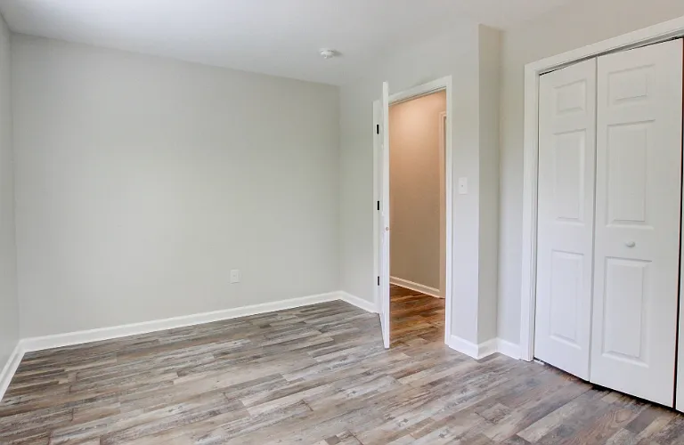 2024 Lintwood Dr — Photo 7