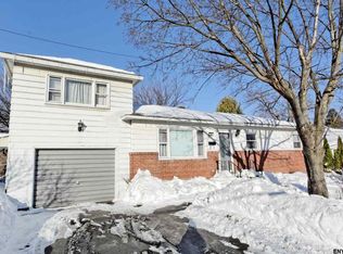 8 Vine St, Albany, NY 12203