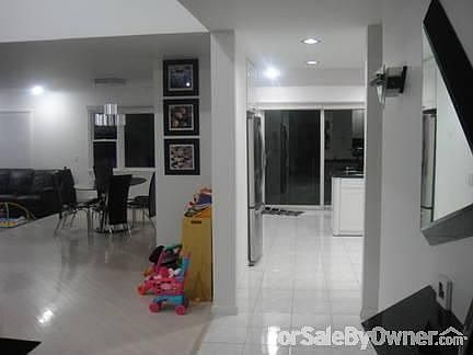 1st image of 502 Dewitt Ave