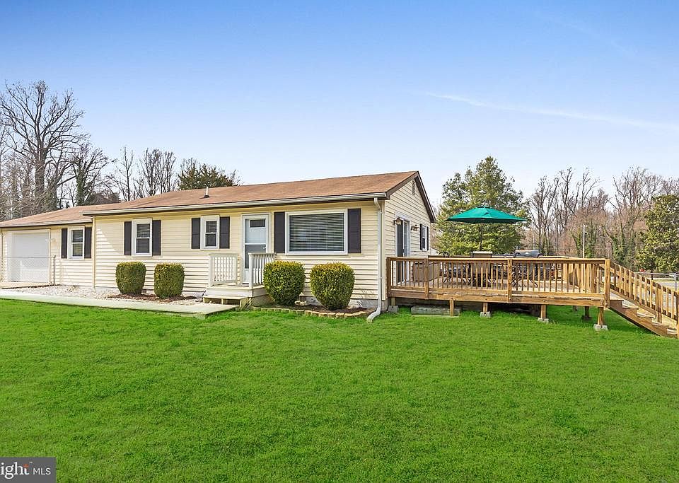 1st image of 26311 Riverview Dr
