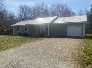 104 Robin Hood Dr, Coxs Creek, KY 40013