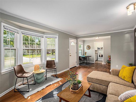 3rd image of 5206 W 50th Ter