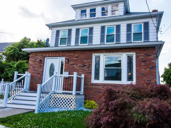 141 Dennison St