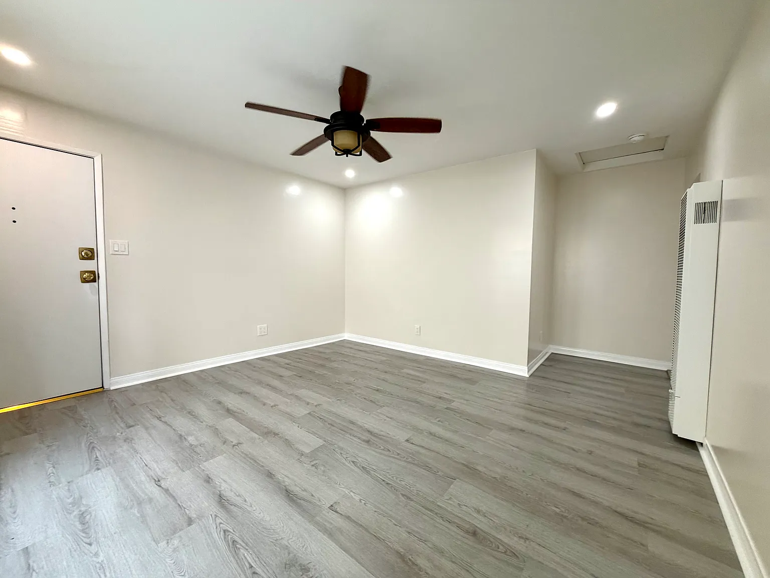 1 bed, 780 sqft, $2,300 — Photo 1