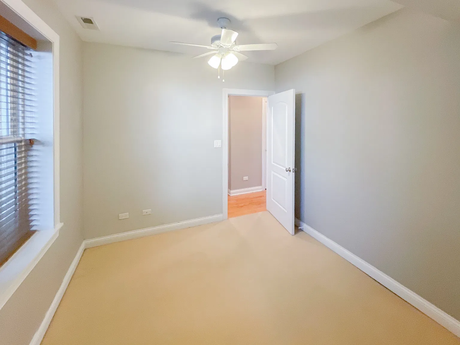 1636 W Grace St — Photo 3