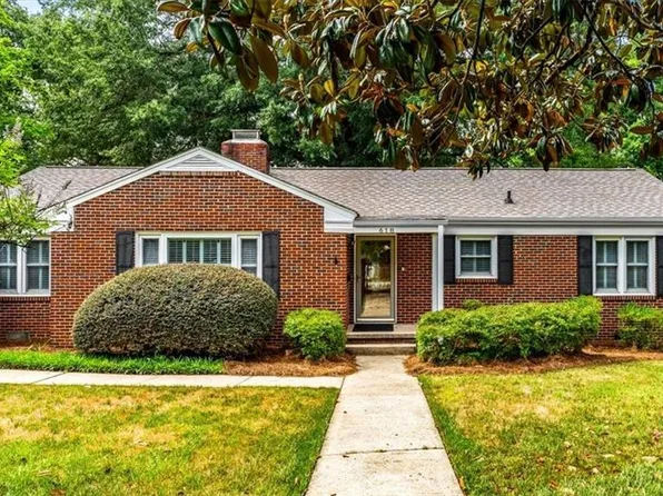 618 W Cornwallis Dr, Greensboro, NC 27408