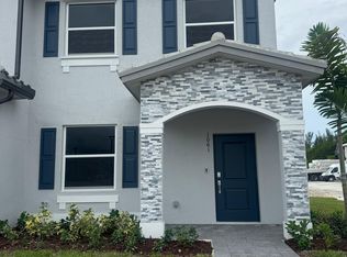 1061 SE 2nd St, Homestead, FL 33030
