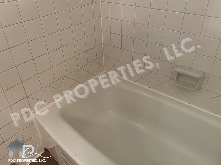 832 S Luster Ave — Photo 17