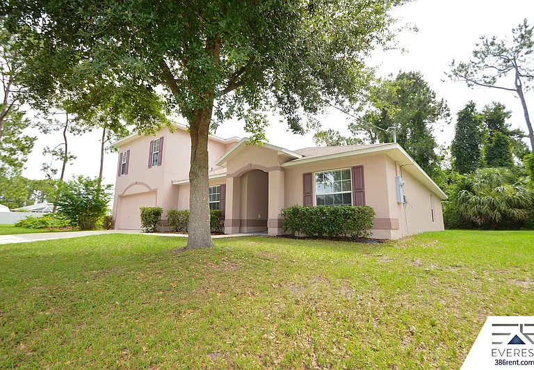 19 Burgess Pl — Photo 4