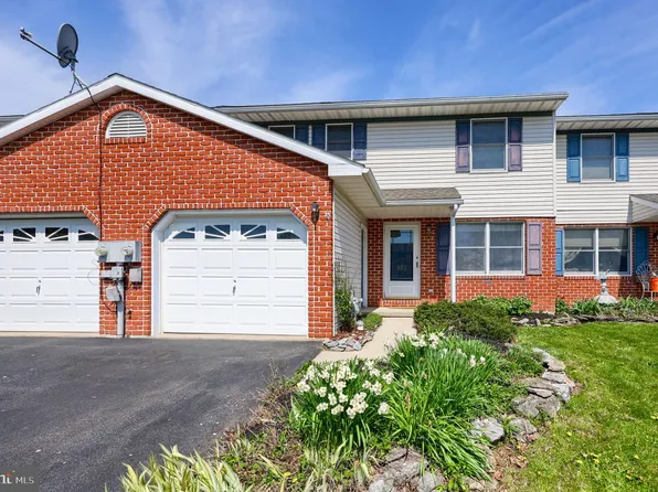 142 Palm Ln, Lebanon, PA 17042