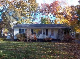 14 Murray Rd, Greenwood Lake, NY 10925