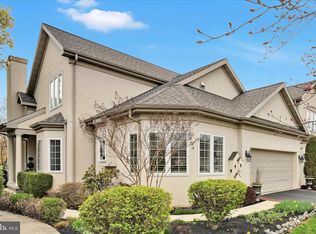 728 Woodfield Dr, Lititz, PA