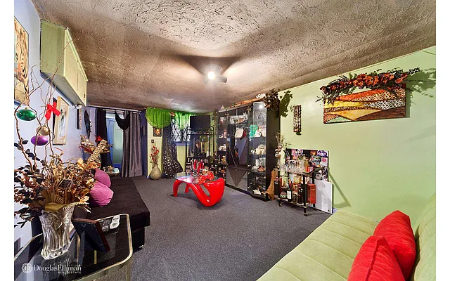 Sold by Douglas Elliman | media 14