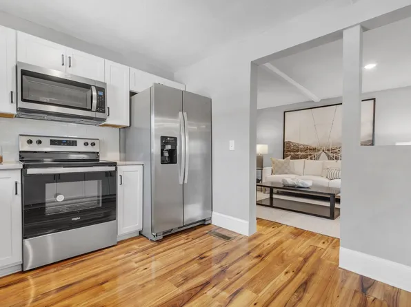 132 Oak St, Tallahassee, FL 32301