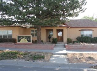132 N Wall Ave, Farmington, NM 87401