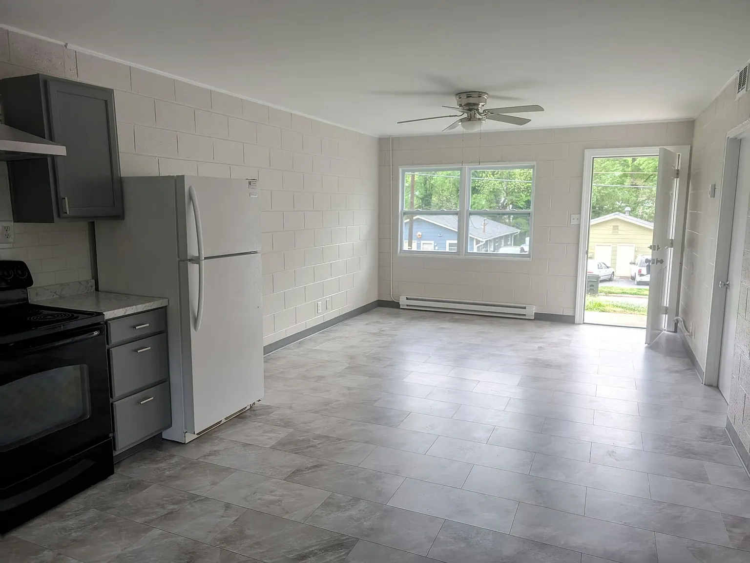 1211 North Driver Street, Unit 1211 A — Photo 2