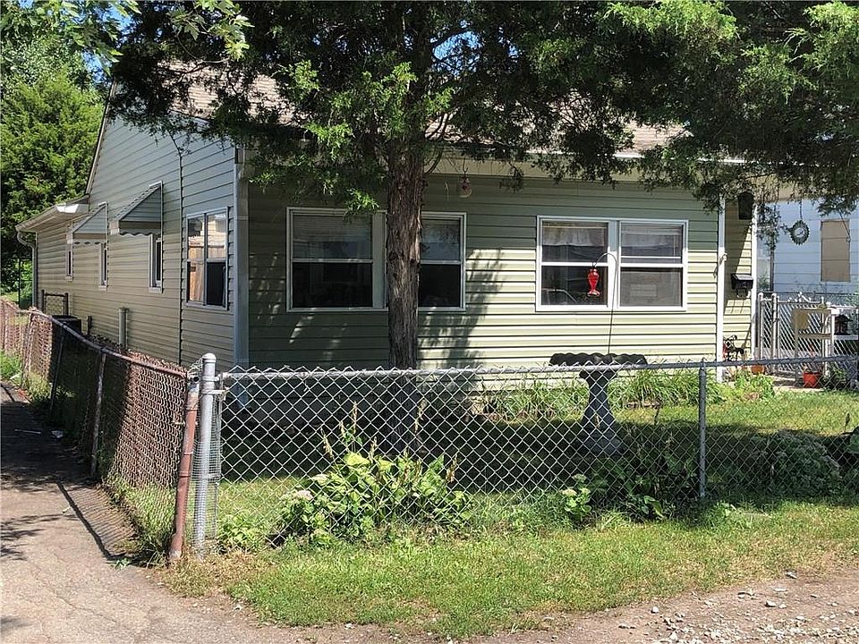 2nd image of 1151 S Bradley Ave