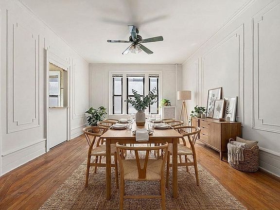 3rd image of 310 Windsor Pl APT 32