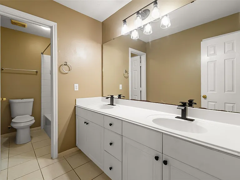 4111 Surreydon Dr — Photo 28