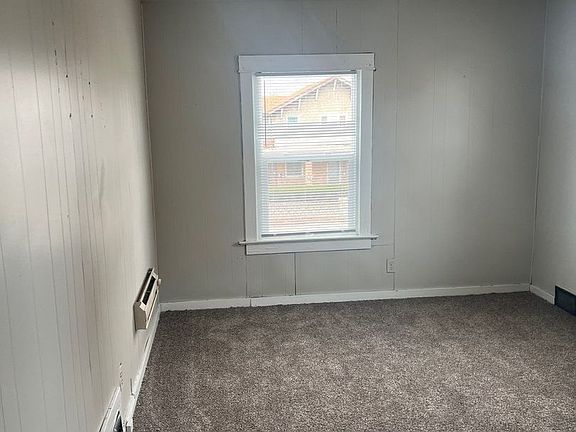 5th image of 3715 Fir St Floor 2