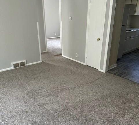 3rd image of 3640 Norton Ave