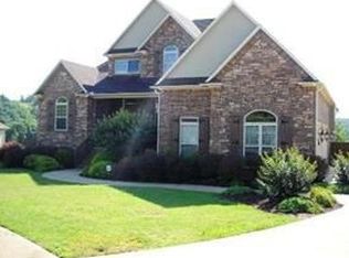 3800 NW Riverbend Rd, Bentonville, AR 72712