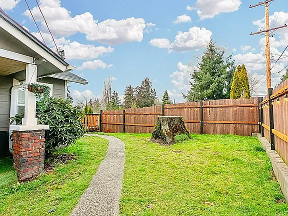 4 bed, 1700 sqft, $3,395 — Photo 2