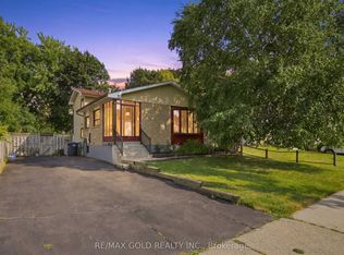 52 Madoc Dr, Brampton, ON L6V 1Z9